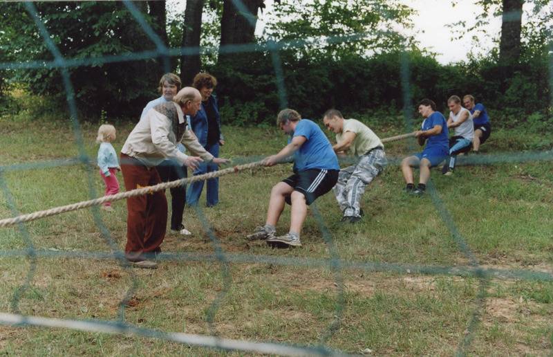 5.august 2006.a. Tärivere pargis külade päev. Köievedu