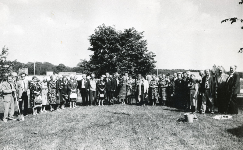 Pilk minevikku. Jõhvi KK vilistlaste kokkutulekul 7.06.1986.a.