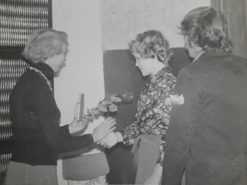 Vastsündinute vanematele sünnitunnistuse pidulik kätte andmine Iisaku külanõukogus.