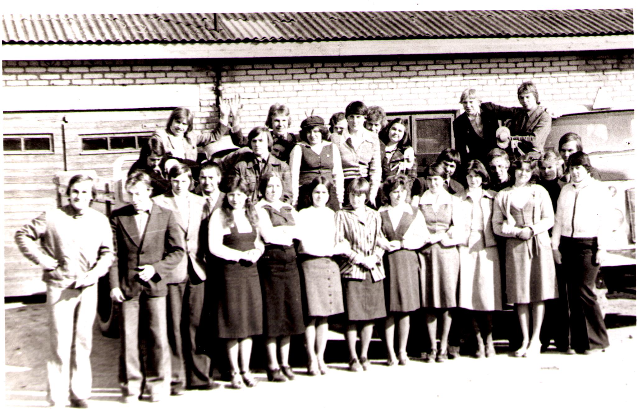 Autoeksamist osavõtjad, Iisaku KK õpilased.