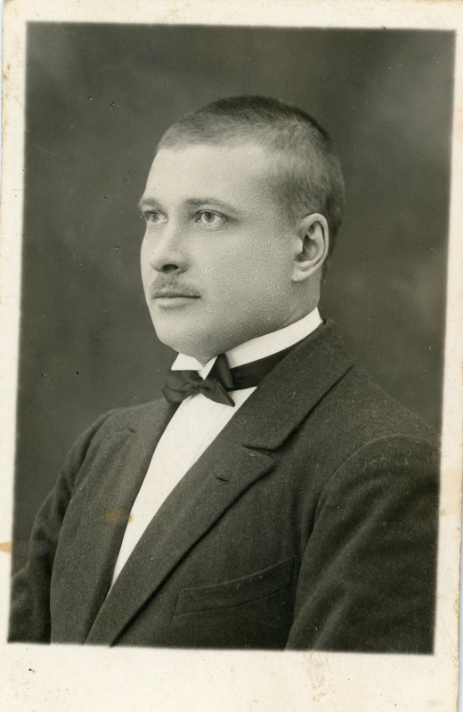 Metsküla ÜENÜ liikmeid ja seltskonnategelasi ca 1932. a Leonhard Jõemets