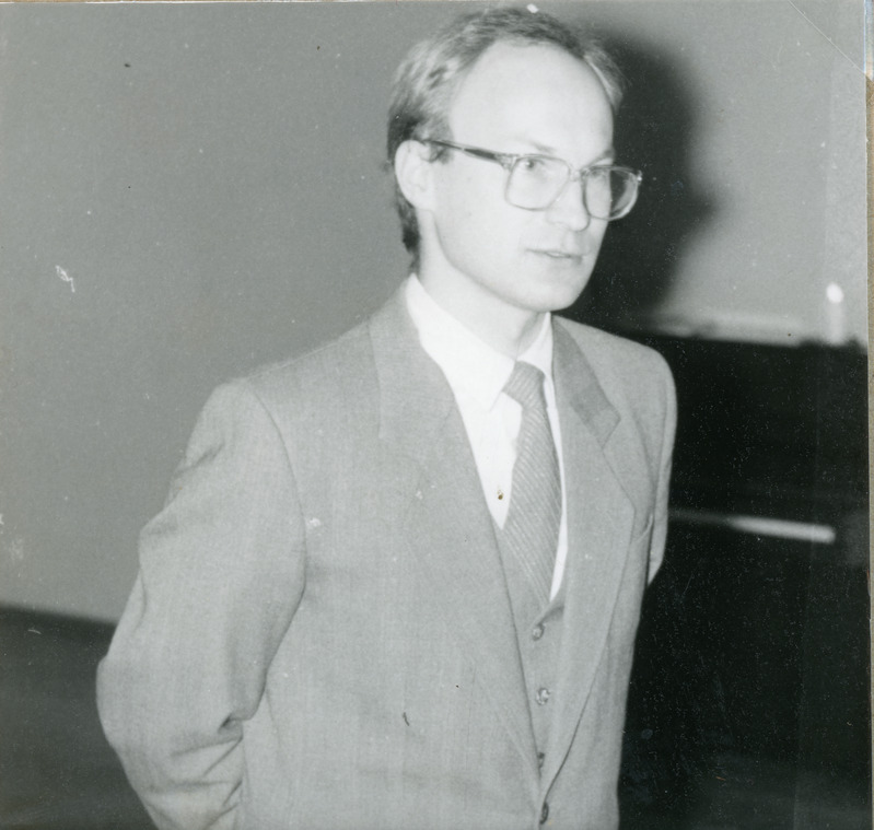 Jõhvi põlisjõhvilaste I kokkutulek 21.veebr.1993.a. Jõhvi kultuurinõunik Vallo Reimaa