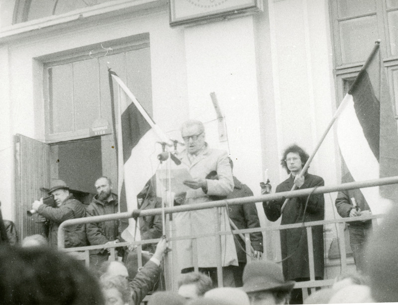 Jõhvi raudteejaama esisel väljakul