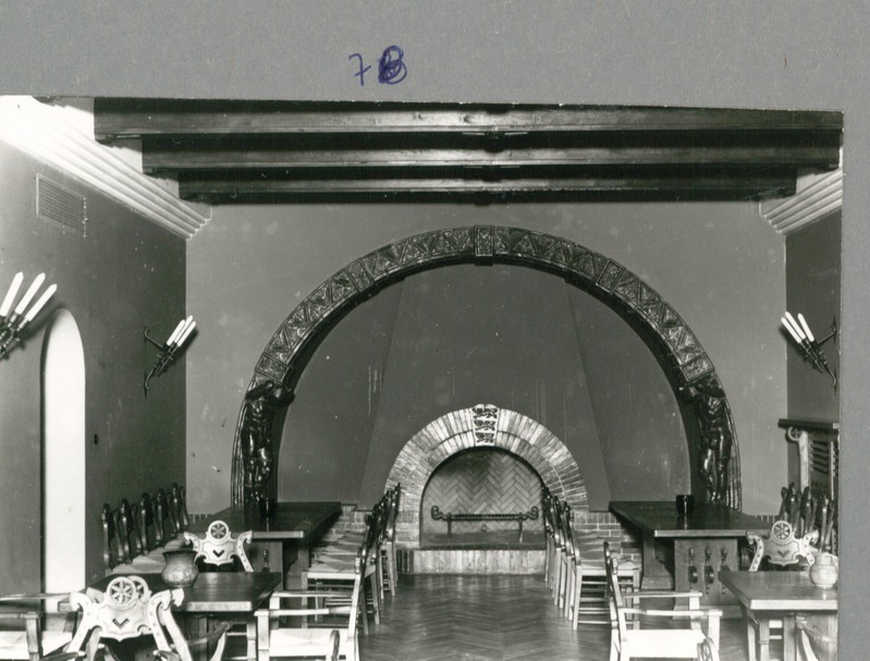 Fotoalbum. Oru Loss 1898-1944. Kaminasaal.