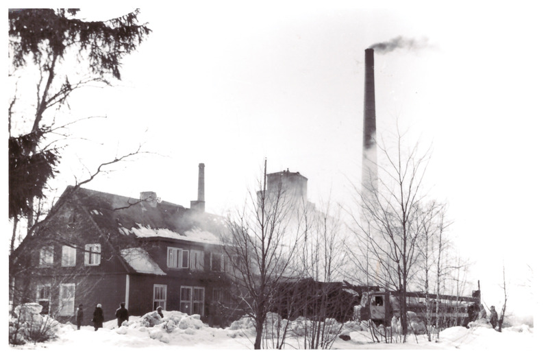 Foto. Järvakandi klubi põleng