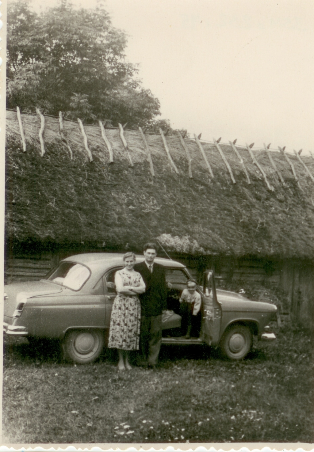 Vally ja Vambola Tuulik Toomal