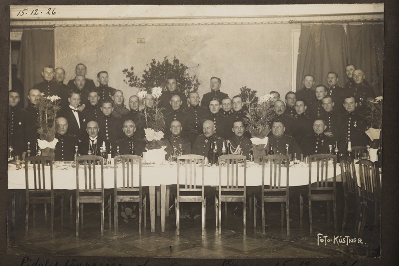 Pidulik õhtusöök ohvitseride kasiinos Pärnus 15.12.1926
