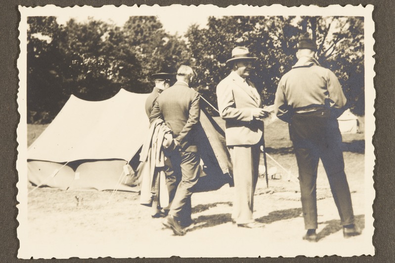 Esimene Tallinna noorkotkaste maleva laager