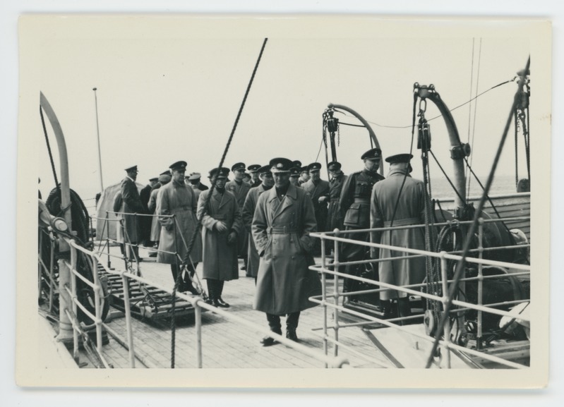 Eesti sõjaväelased sadamakail