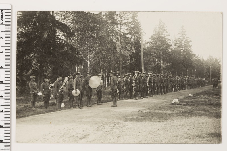 7. Jalaväerügemendi orkester rivistusel