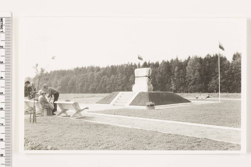 Raba talu tähise avamine, 1990