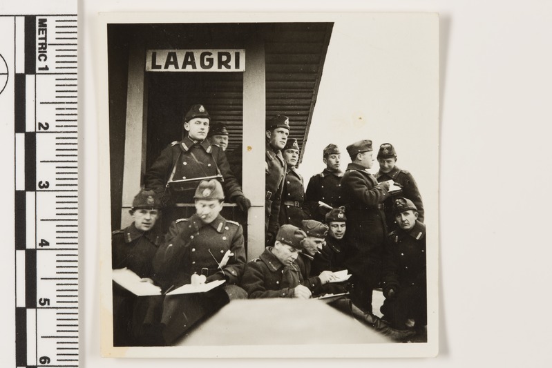 Sõjaväelased Laagris
