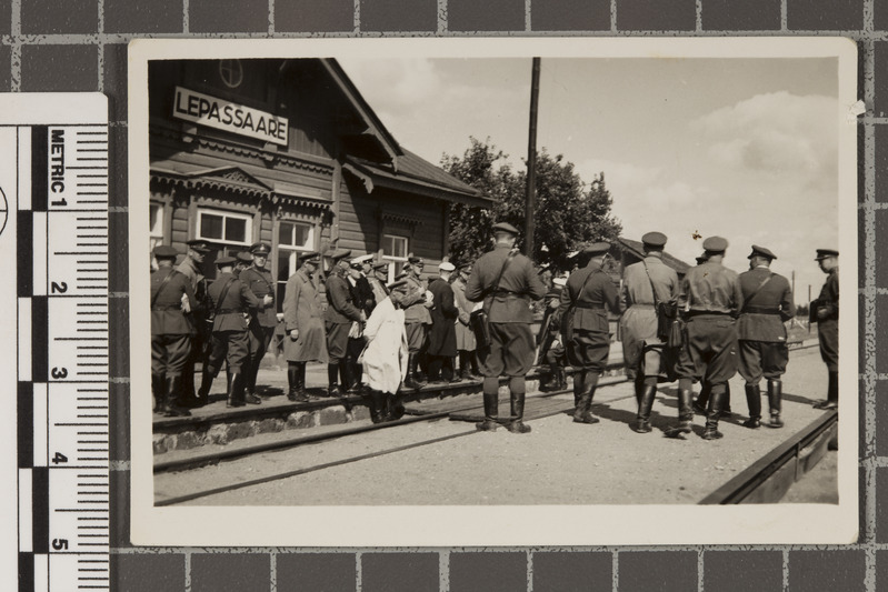 Eesti kaitseväelased Lepassaare vaksalis