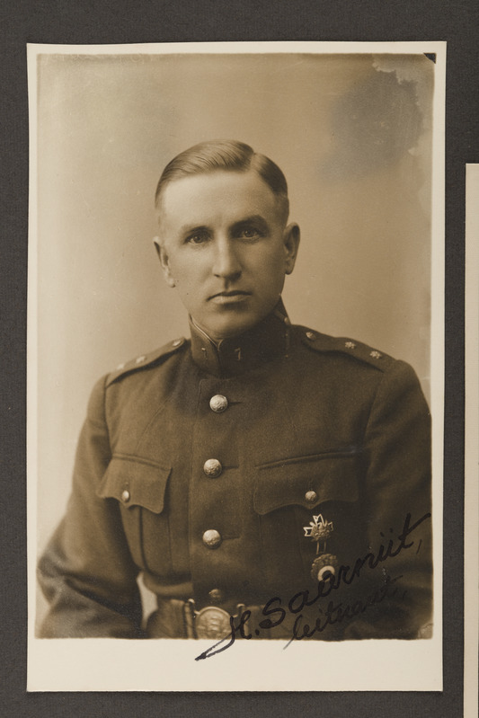 7. jalaväerügemendi leitnant Harald Saarniit