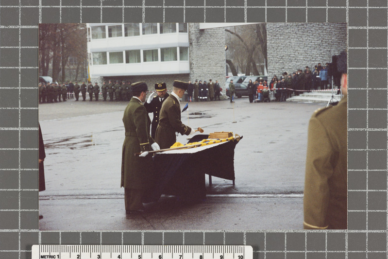 Lipu annetamine Kaitseväele