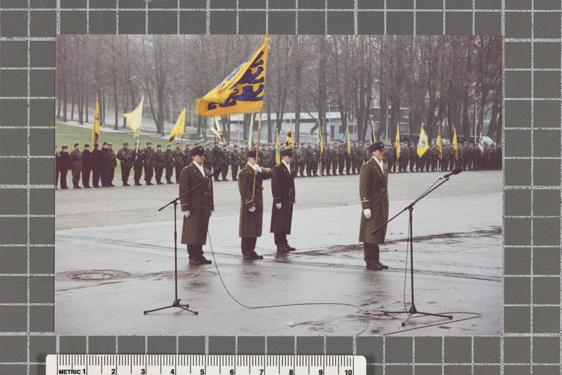 Lipu annetamine Kaitseväele