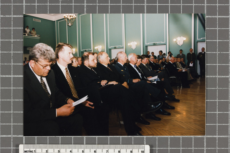 Balti Kaitsekolledži lõpetamine I 22.06.2000?)