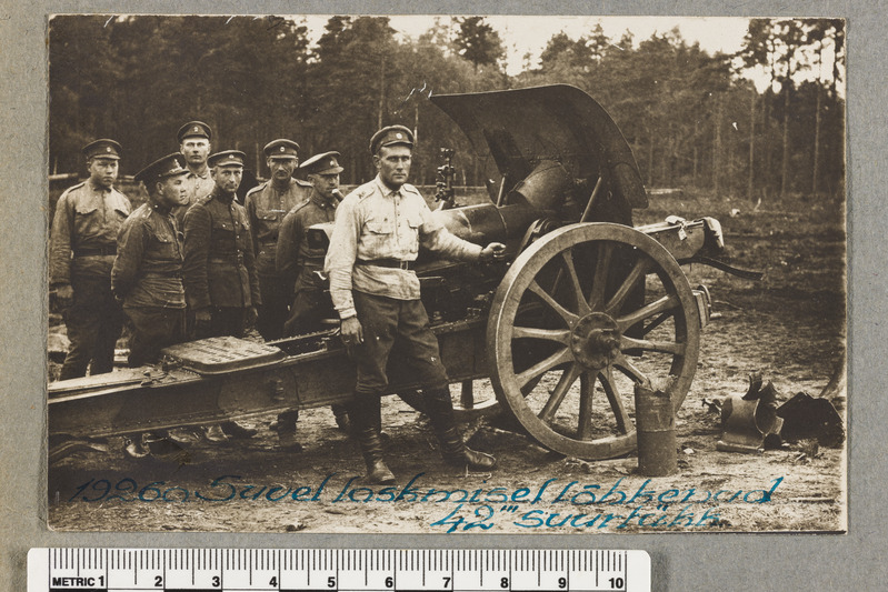 Laskmistel lõhkenud 42'' suurtükk 1926