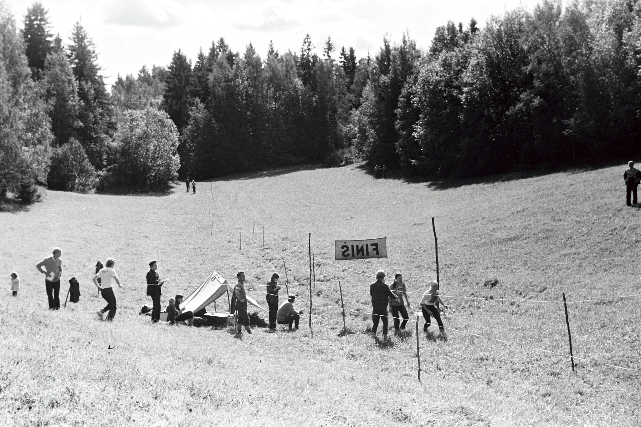 Seeria kirjeldus: XVIII Eesti-Leningrad matš;Eesti MV teate-o. E-Len matš toimus 24.-25. juuni 1977 suund-o ja teate-o. Kaiu, Jõgevamaa, Eesti