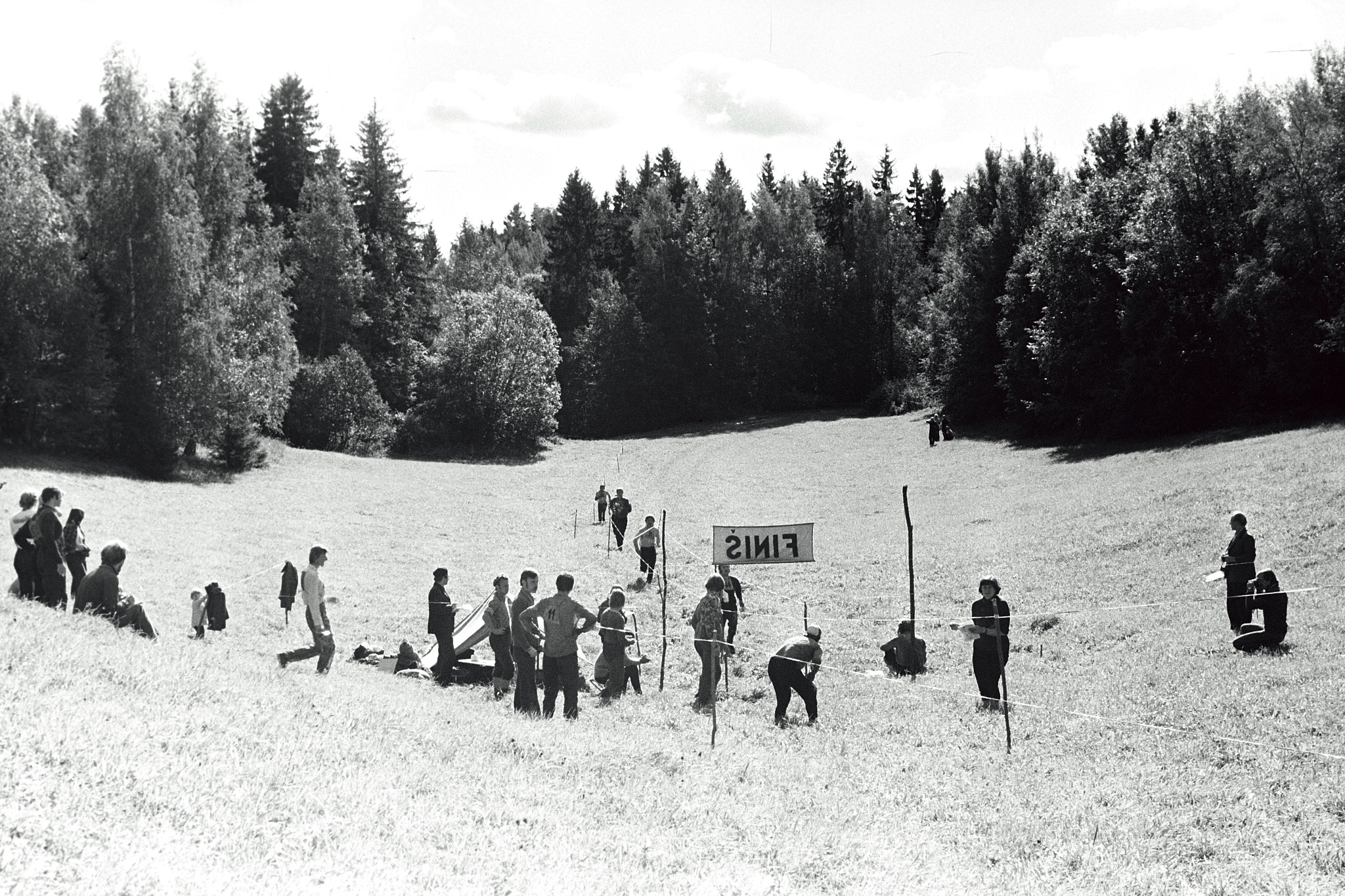 Seeria kirjeldus: XVIII Eesti-Leningrad matš;Eesti MV teate-o. E-Len matš toimus 24.-25. juuni 1977 suund-o ja teate-o. Kaiu, Jõgevamaa, Eesti