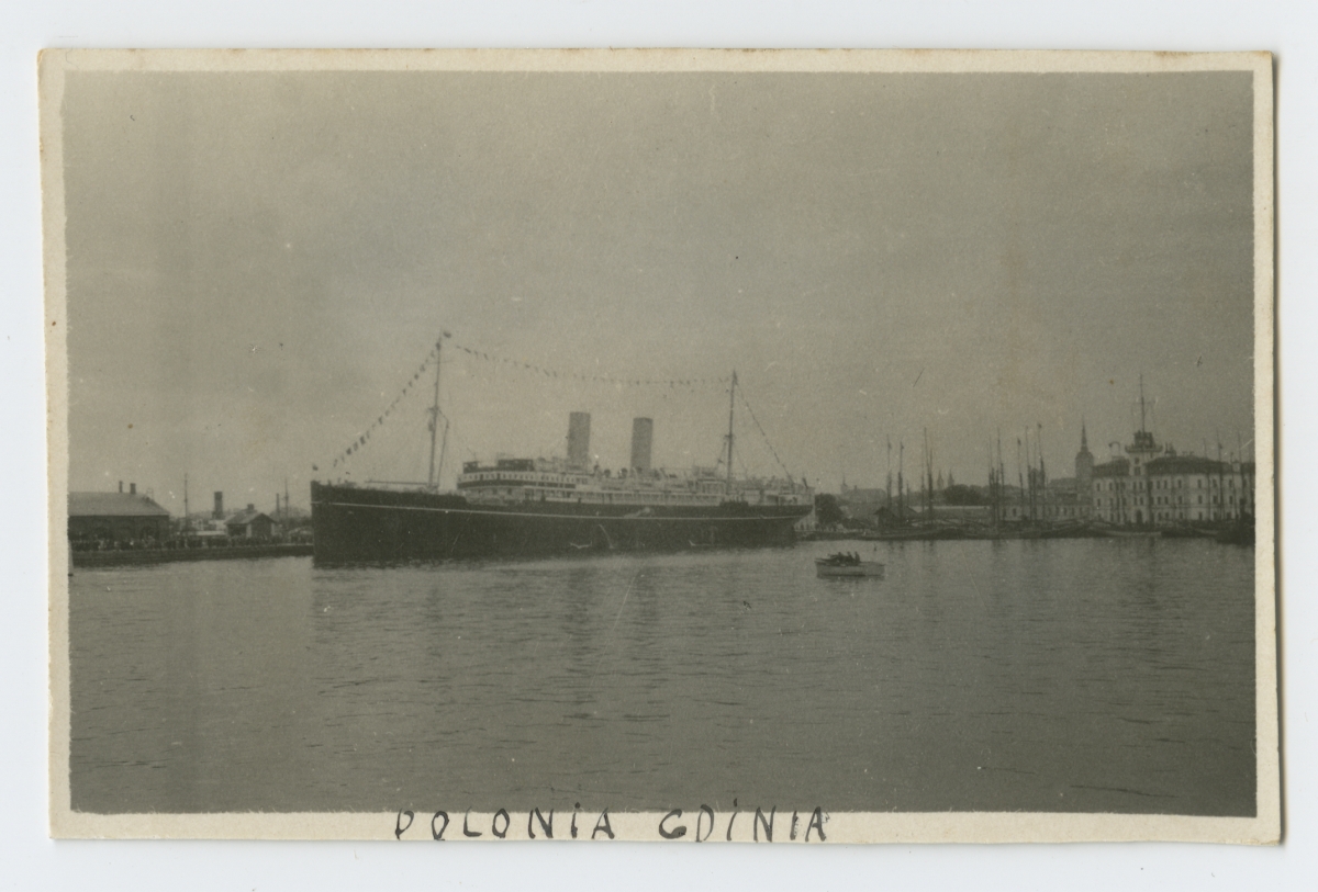 Reisiaurik "Polonia" Poola presidendi Ignacy Mościcki visiidi ajal Tallinna sadamas.
10.-11.08.1930