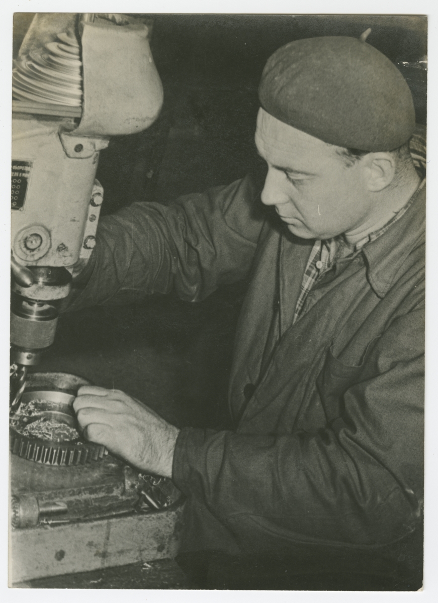 Tallinna Kalapüüniste Vabriku tööline Jüri Tõnts