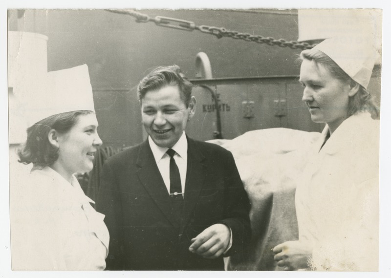 Baaslaeva "Ural" puhvetipidaja E. Vasina, madrus A. Botratshenko, kokk S. Ivanova