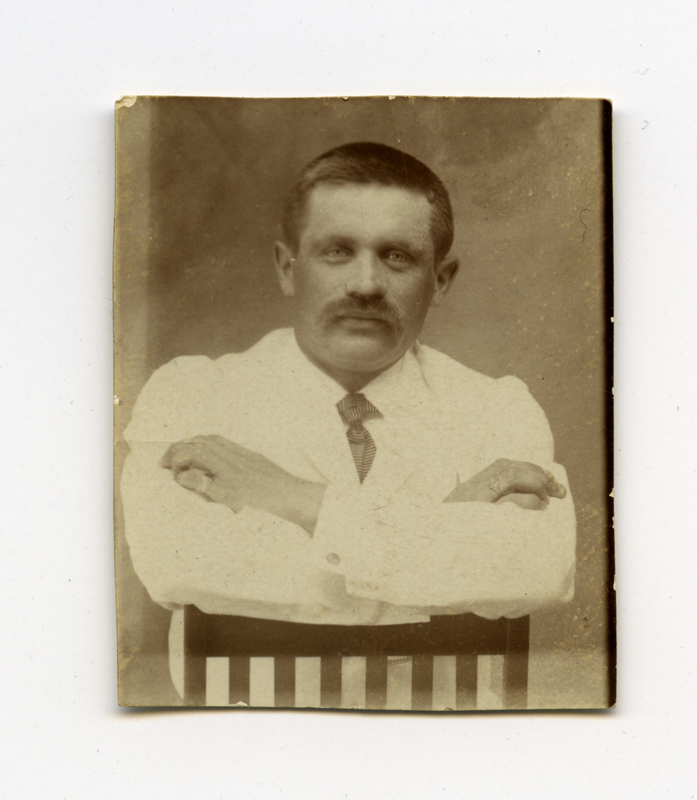 Kapten Aleksander Grant, portreefoto