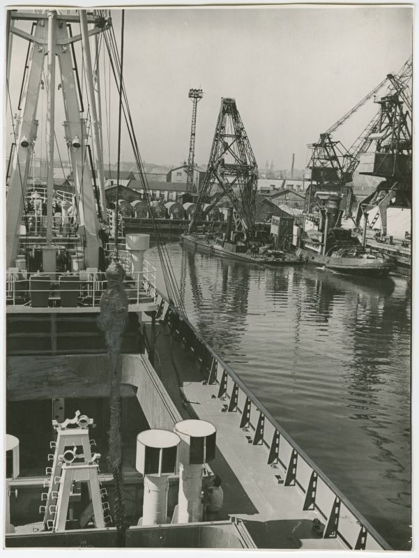 Vaade Tallinna sadamale