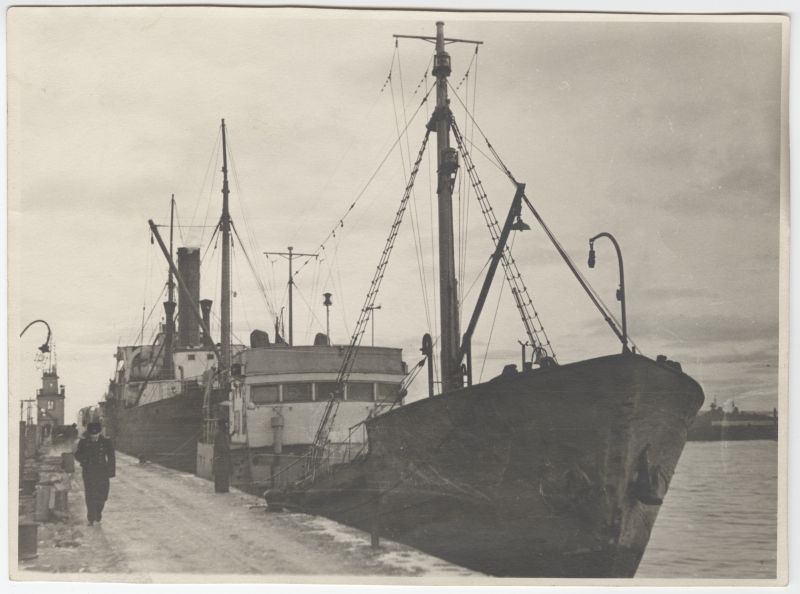 Tanker "TDN-8" Tallinna sadamas