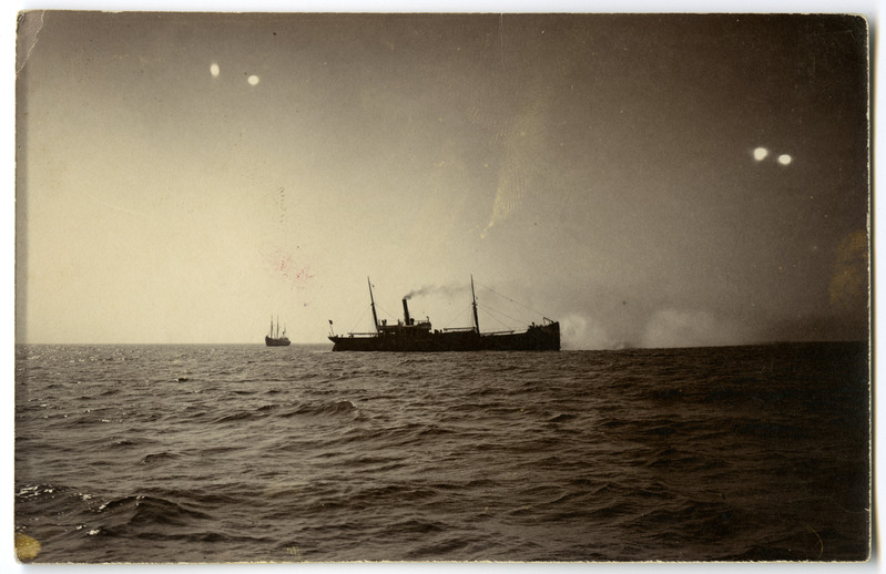 Taani aurik "Pregel" ja üks Rootsi laev ankrus