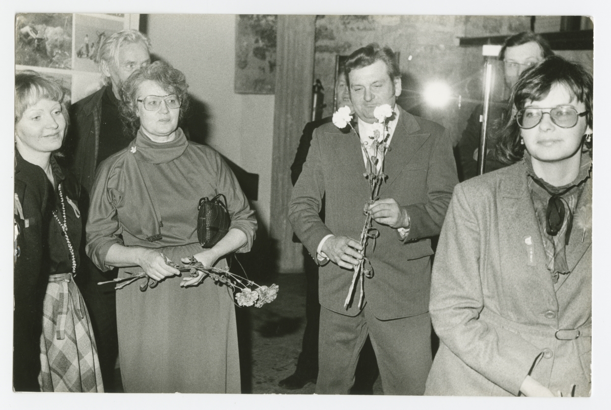 Eesti Riikliku Meremuuseumi 50.aastapäev : Näituse "Meremuuseumi varasalvest" avamine : (vasakult) Katrin Sepalaan, Aino Toppi, Mati Pintmann, Katrin Savomägi.
30.01.1985