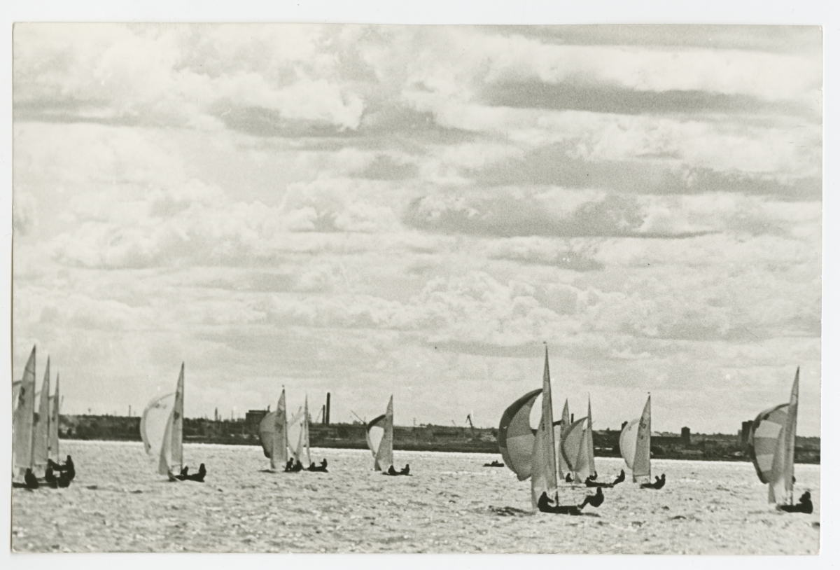 XXX Balti regatt. Jahid "470" distantsil Tallinna lahel.
1978