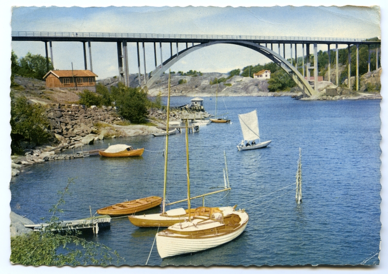Vaade Skapesundi sillale Tjörni ja Orusti saare vahel Rootsi läänerannikul