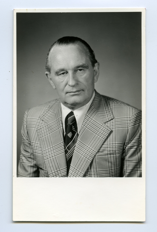 Portreefoto, Oskar Kuul