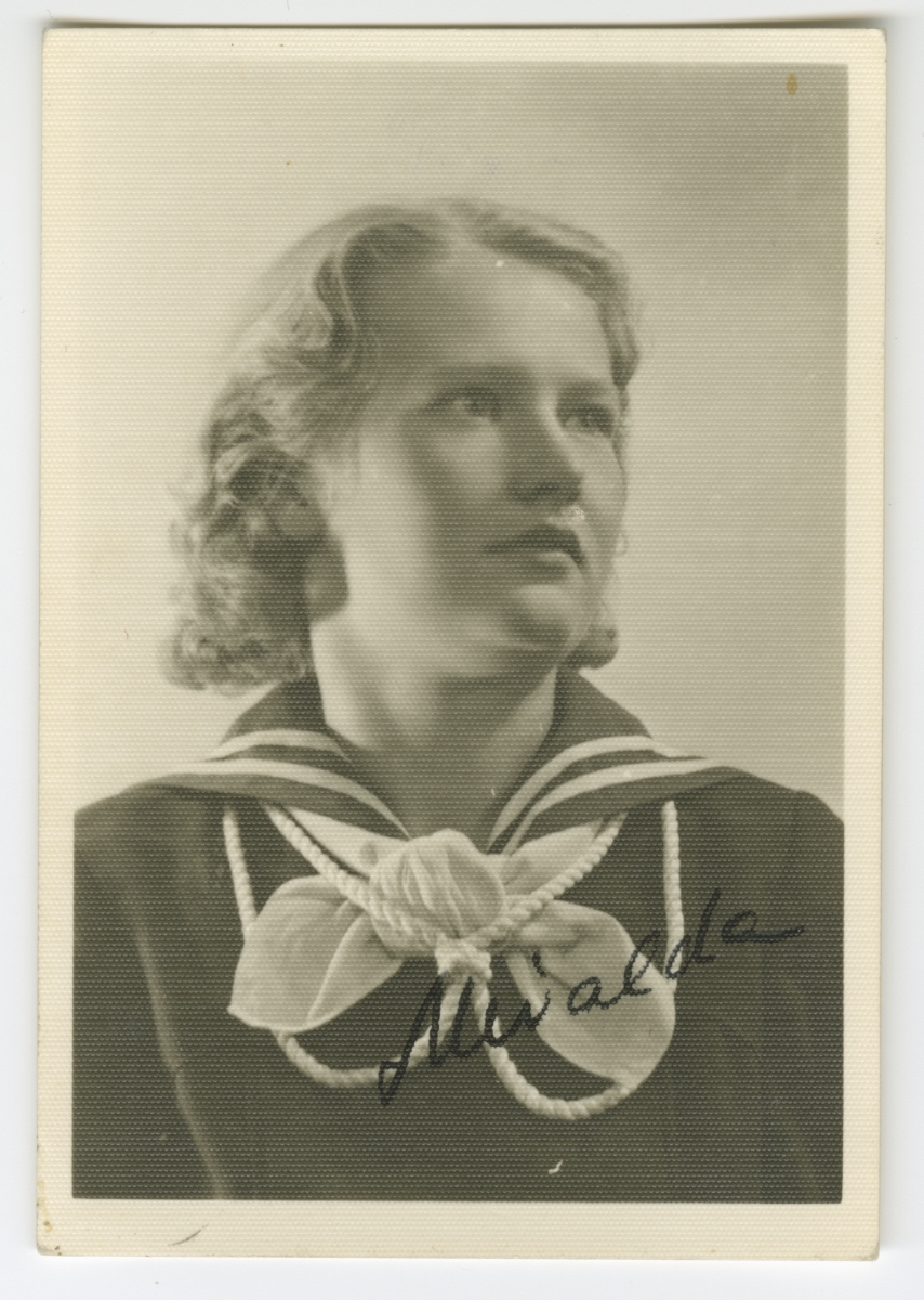 Portreefoto. Noorteorganisatsiooni "Noored Sepad" liige Miralda Kuusemets