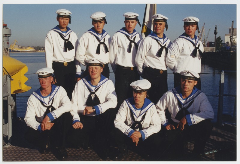 Grupifoto madrustest Frauenlob-klassi laeval.