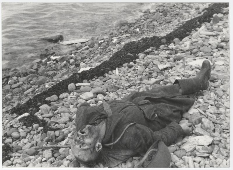 Punaarmeelase surnukeha kuskil Tallinna rannas.