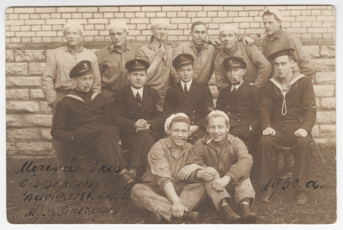 Grupifoto. Mereväe Ekipaaži õppekompanii madrused