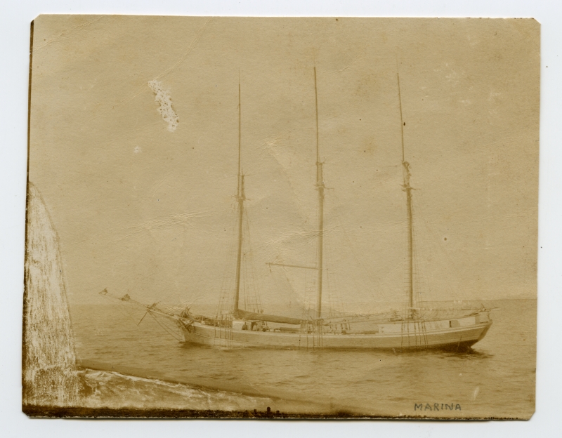 3-mastiline purjelaev "Marina" (?) kalda ääres