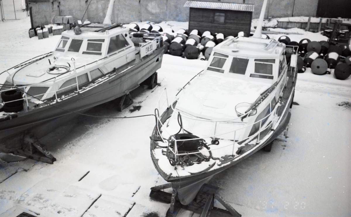 Mõõdistuskaatrid EVA-312 ja EVA-313 Hundipea sadamas