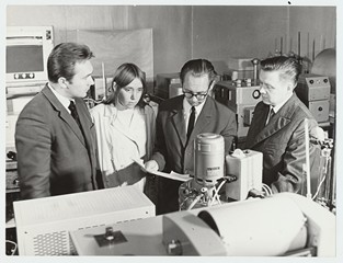 ENSV Teaduste Akadeemia kossespondentliige, professor Viktor Palm kolleegidega