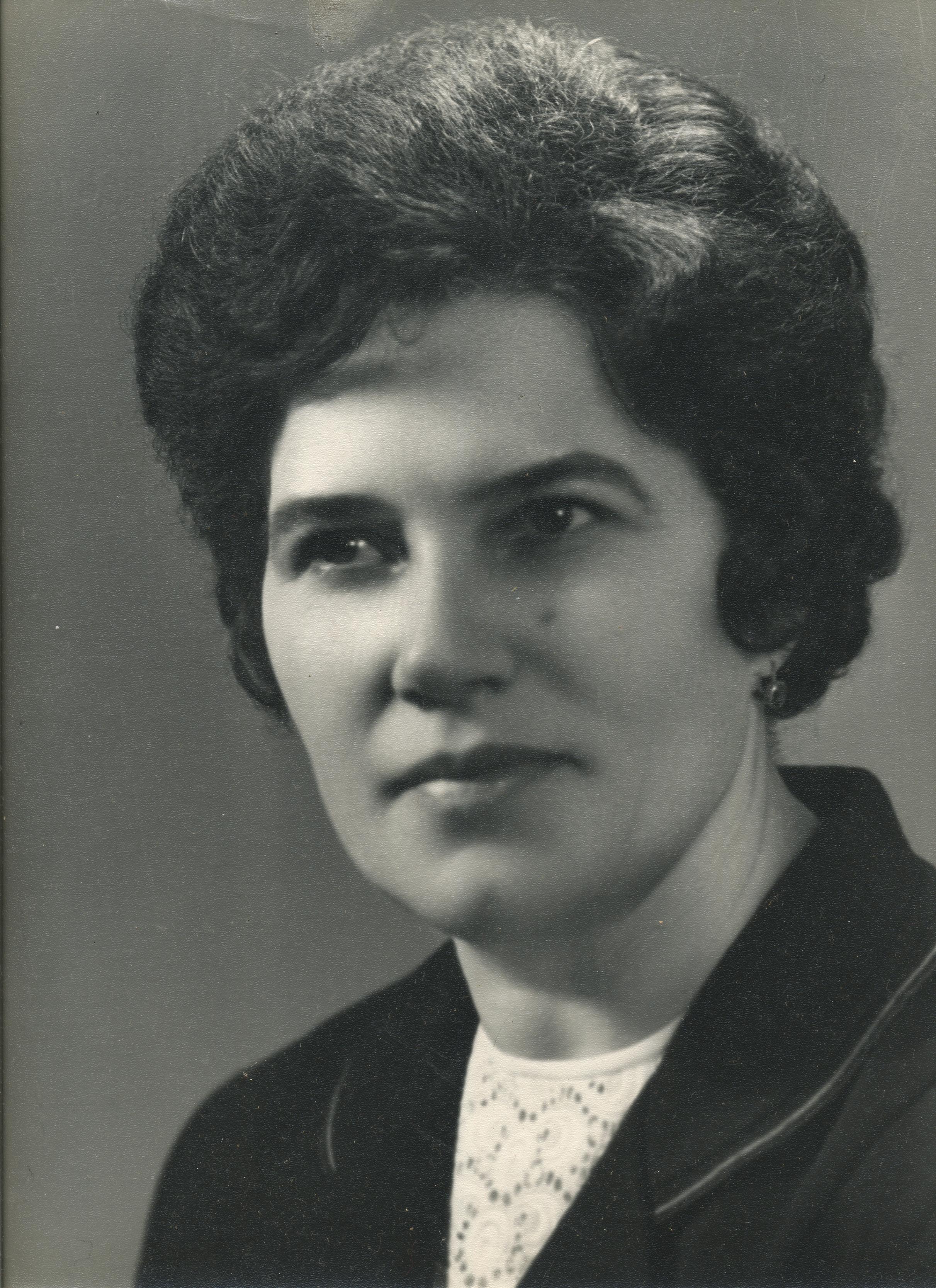 Niina Reštšikova, Joala vabriku parteikomitee sekretär