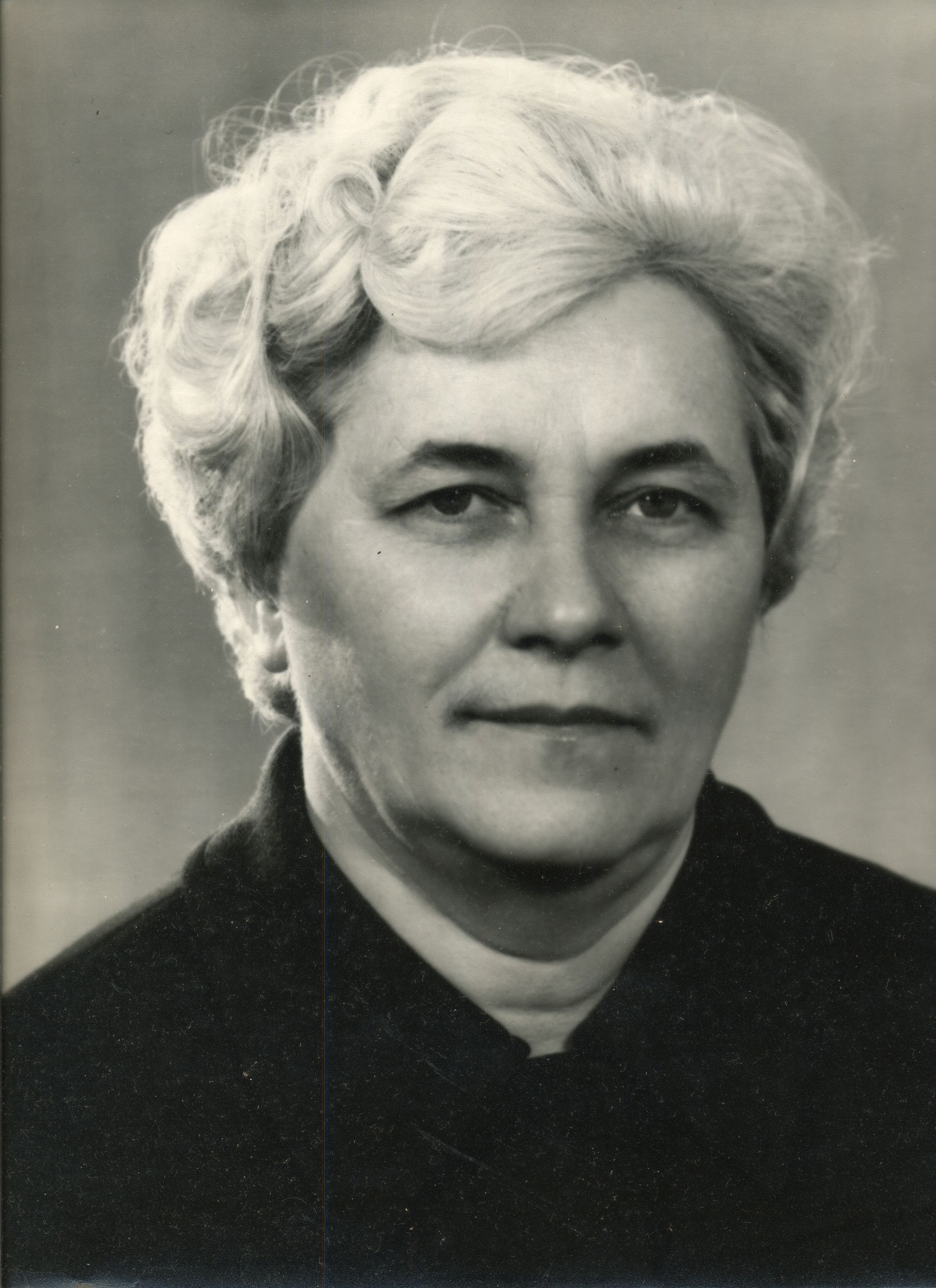 Z. Karsakova, Georgi kudumisvabriku tsehhijuhataja