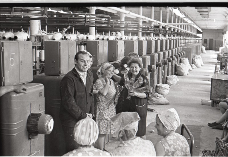 Anna Maksimova, Vana ketrusvabriku ketraja