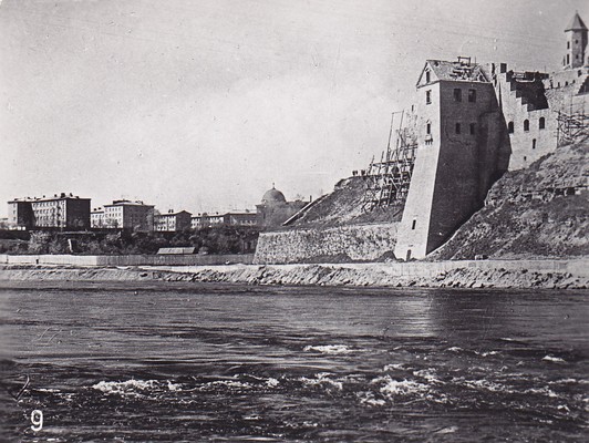 Narva linnuse jõepoolne osa