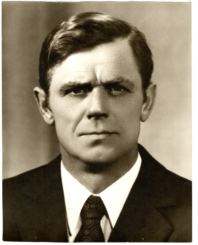 Ivan Andrejev, Valumehaanika tehase lukksepp