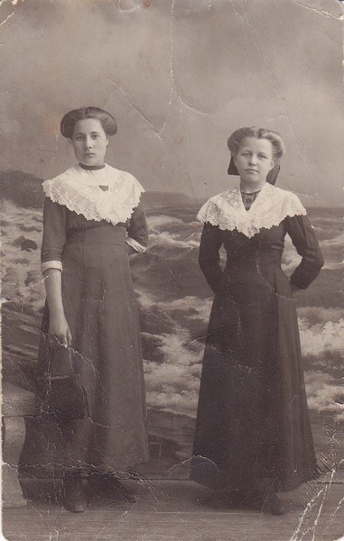 Alma Anni ja Lilli Lallo