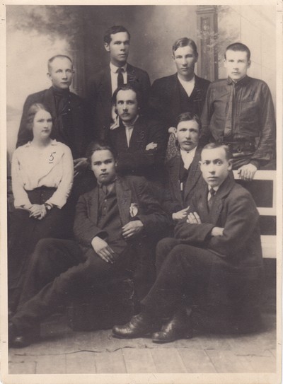 Grupp Narva VSDTP liikmeid