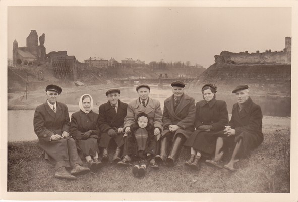 Narva ümbruse põrandaalused tegelased Narvas 1949.a.